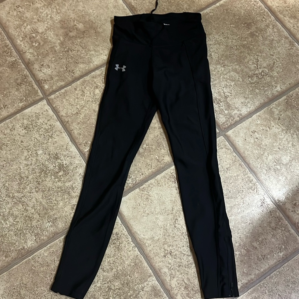 Under armour heat gear compression leggings